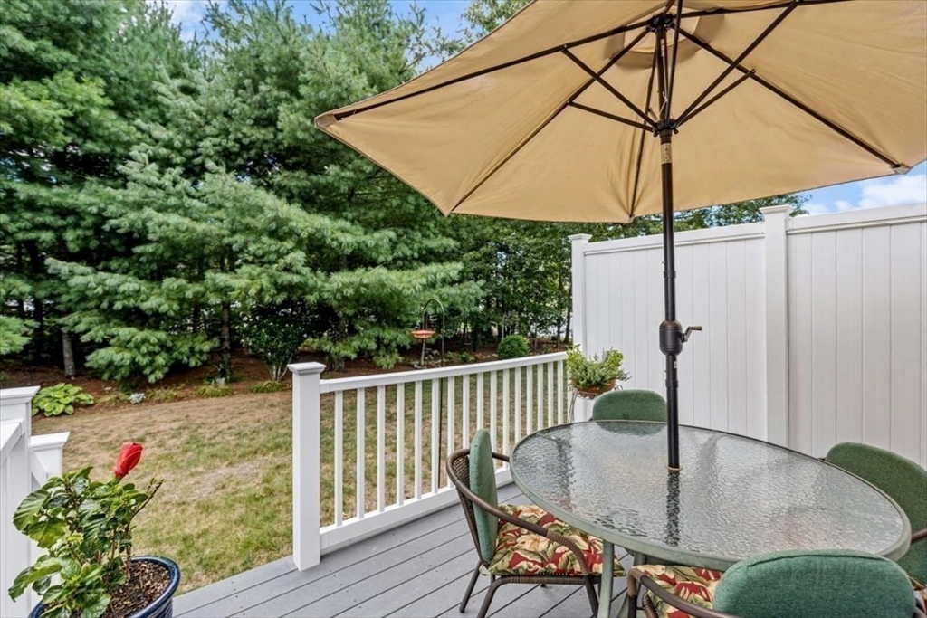 Marshfield, Massachusetts, 02050, United States, 2 Bedrooms Bedrooms, ,3 BathroomsBathrooms,Residential,For Sale,1938601