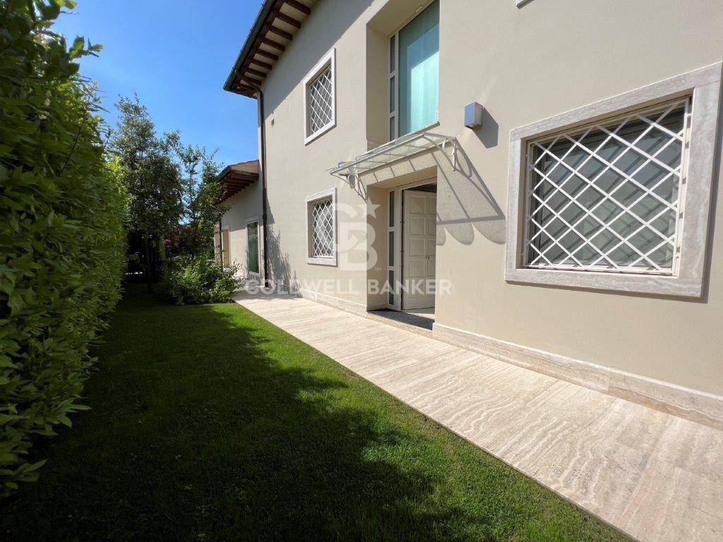 via dazzi, Forte dei Marmi, Lucca, 55042, IT, 5 Bedrooms Bedrooms, ,5 BathroomsBathrooms,Residential,For Sale,via dazzi,1620153