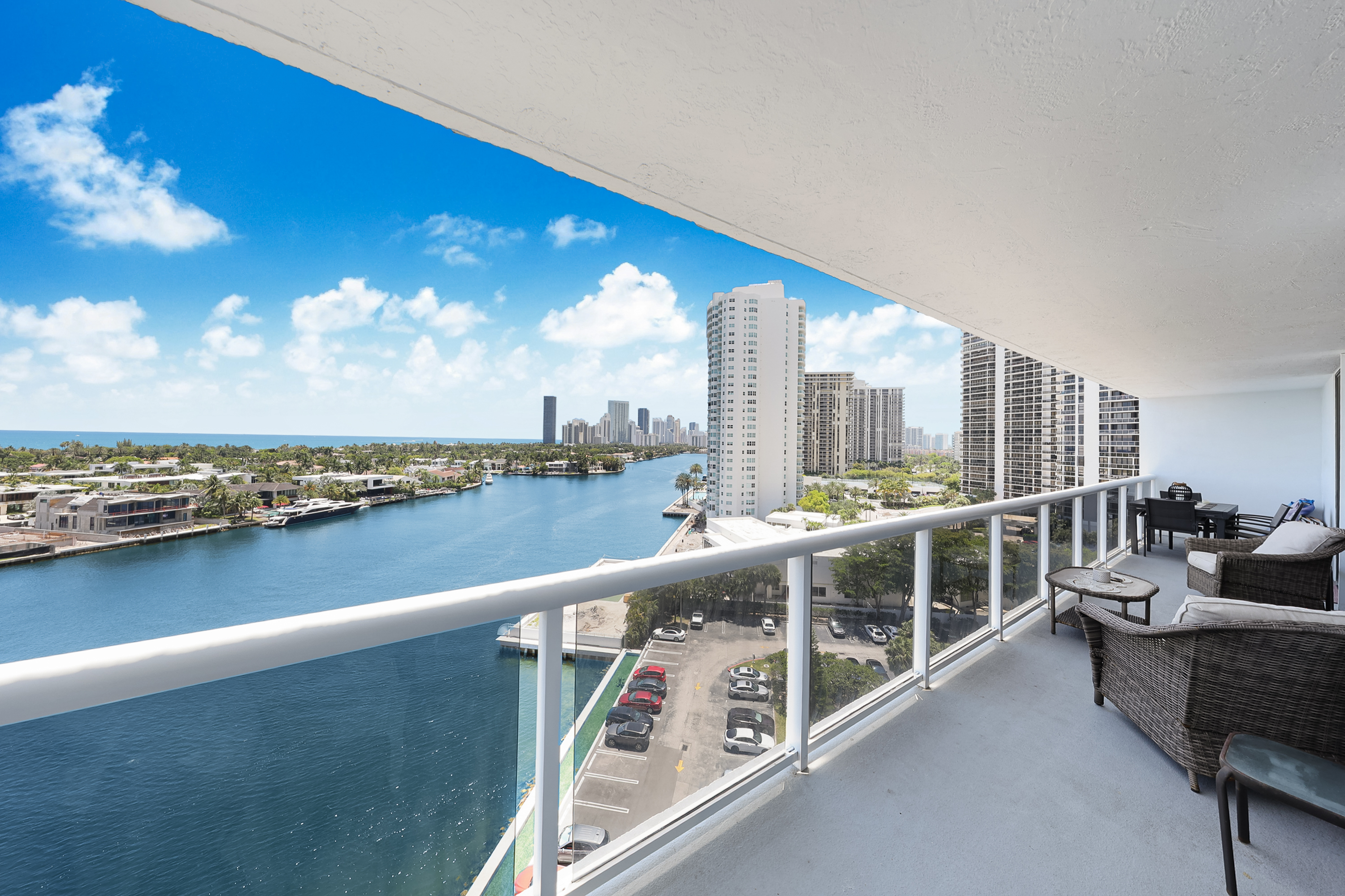  20515 E Country Club Dr, Aventura, FL, 33180 - 物件實景