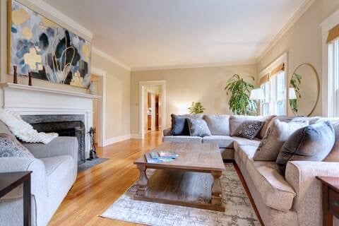 Geneva, New York, 14456, United States, 6 Bedrooms Bedrooms, ,4 BathroomsBathrooms,Residential,For Sale,1901730