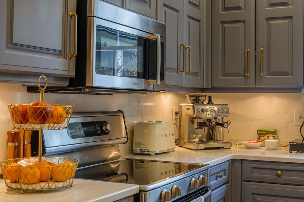 DALTON, Georgia, 30720, United States, 4 Bedrooms Bedrooms, ,4 BathroomsBathrooms,Residential,For Sale,2003034