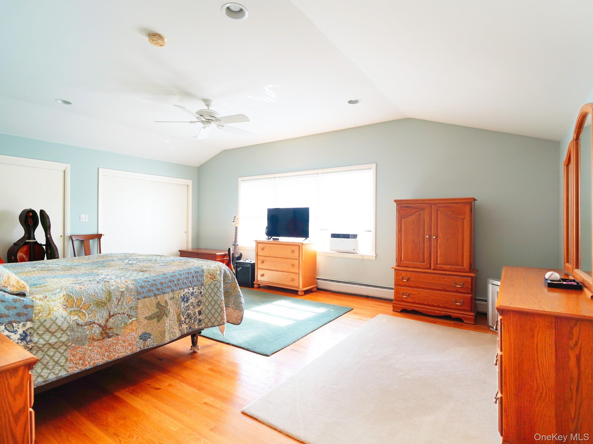 Suffern, New York, 10901, United States, 5 Bedrooms Bedrooms, ,2 BathroomsBathrooms,Residential,For Sale,1906430