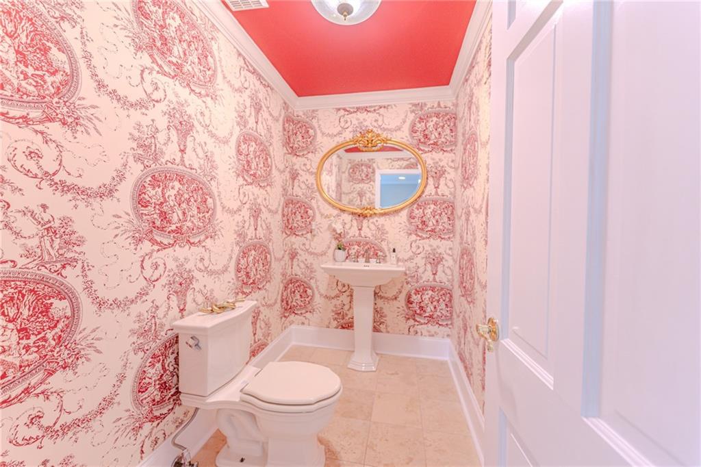 Atlanta, Georgia, 30350, United States, 5 Bedrooms Bedrooms, ,5 BathroomsBathrooms,Residential,For Sale,1987356