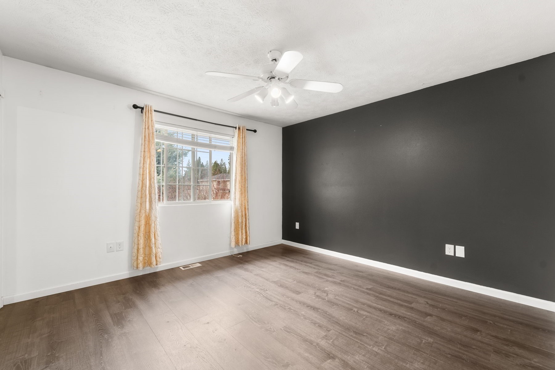  12823 N Pittsburg Ave - 物件實景