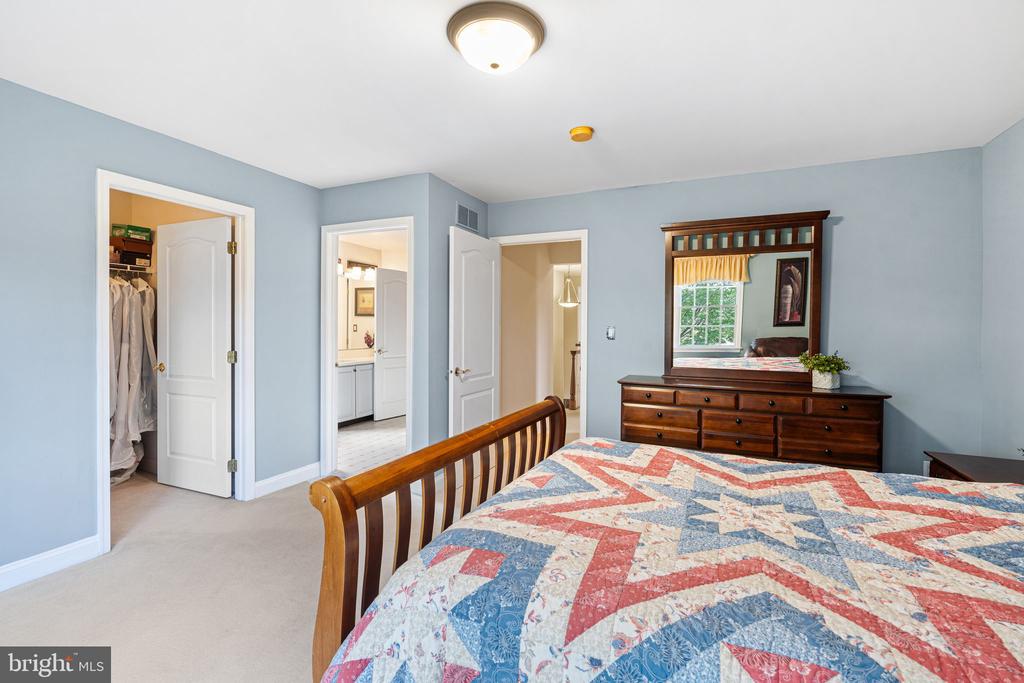 New Hope, Pennsylvania, 18938, United States, 4 Bedrooms Bedrooms, ,5 BathroomsBathrooms,Residential,For Sale,1987976