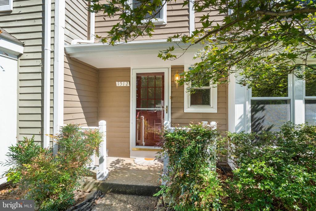 Reston, Virginia, 20194, United States, 3 Bedrooms Bedrooms, ,4 BathroomsBathrooms,Residential,For Sale,1942632