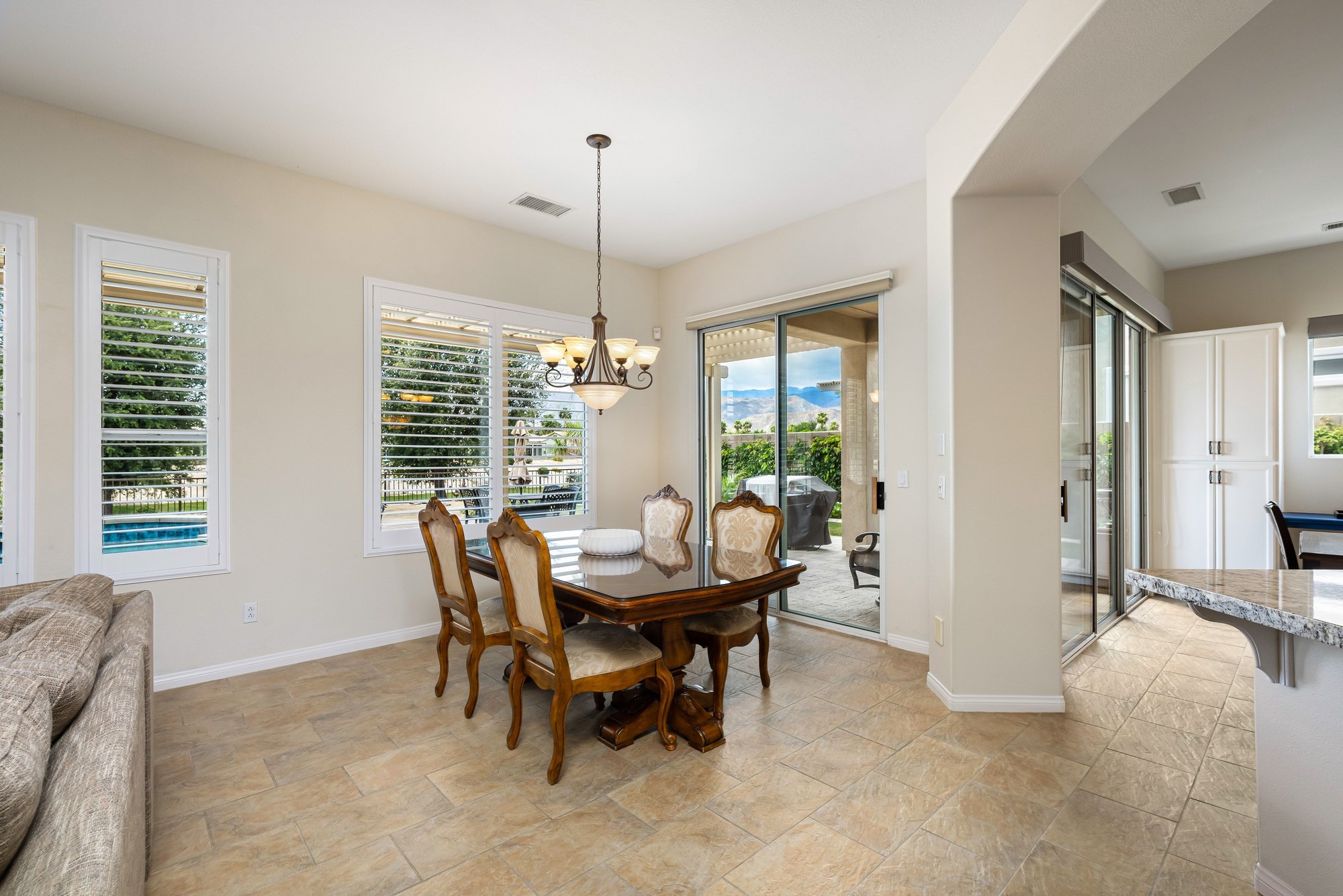  Sunshine, Fairways, Pool, and Mountain Views - 物件實景