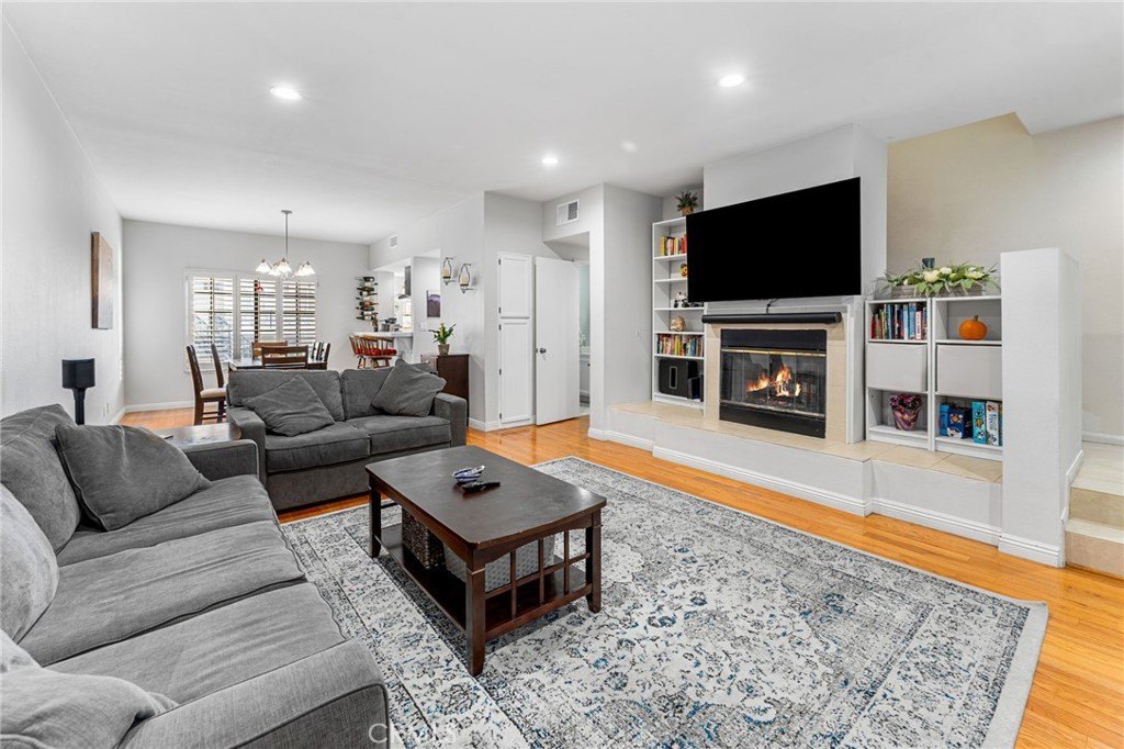 Pasadena, California, 91101, United States, 3 Bedrooms Bedrooms, ,3 BathroomsBathrooms,Residential,For Sale,1984224