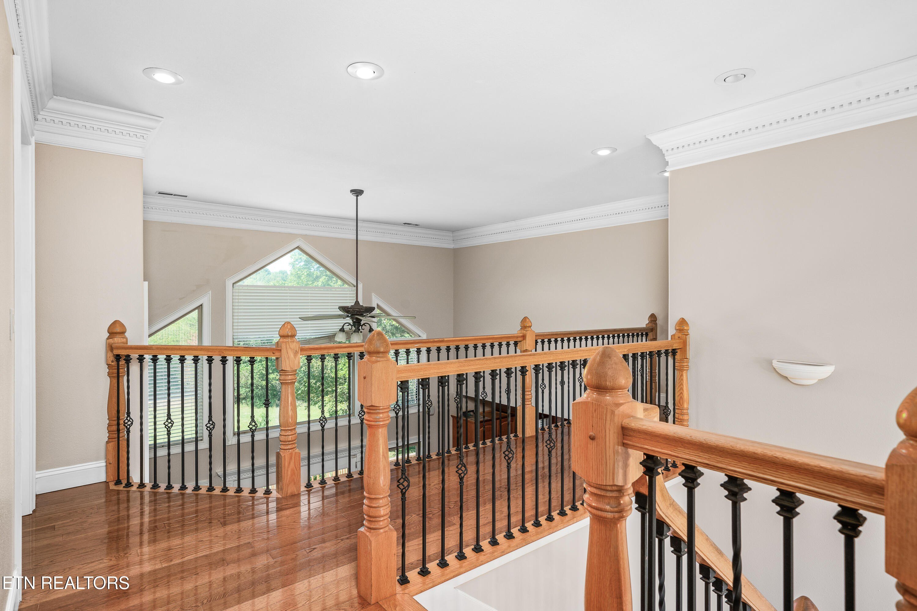 Crossville, Tennessee, 38555, United States, 5 Bedrooms Bedrooms, ,4 BathroomsBathrooms,Residential,For Sale,1990495