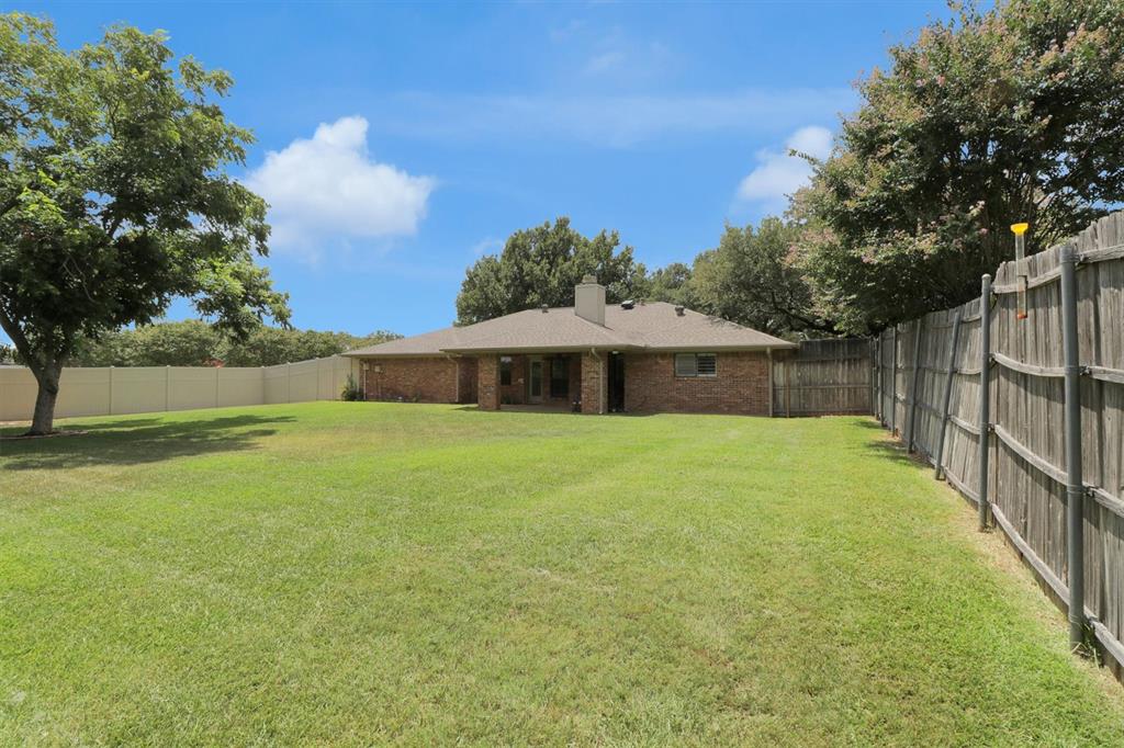 Highland Village, Texas, 75077, United States, 4 Bedrooms Bedrooms, ,2 BathroomsBathrooms,Residential,For Sale,1981318