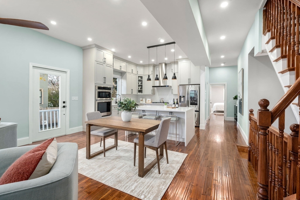 Newton, Massachusetts, 02460, United States, 8 Bedrooms Bedrooms, ,10 BathroomsBathrooms,Residential,For Sale,1993263