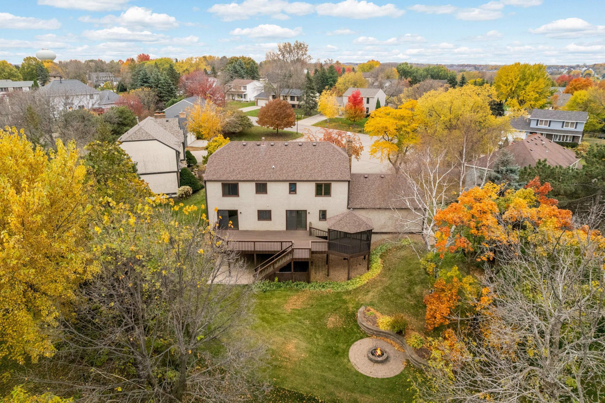 Woodbury, Minnesota, 55125, United States, 4 Bedrooms Bedrooms, ,2 BathroomsBathrooms,Residential,For Sale,1991775