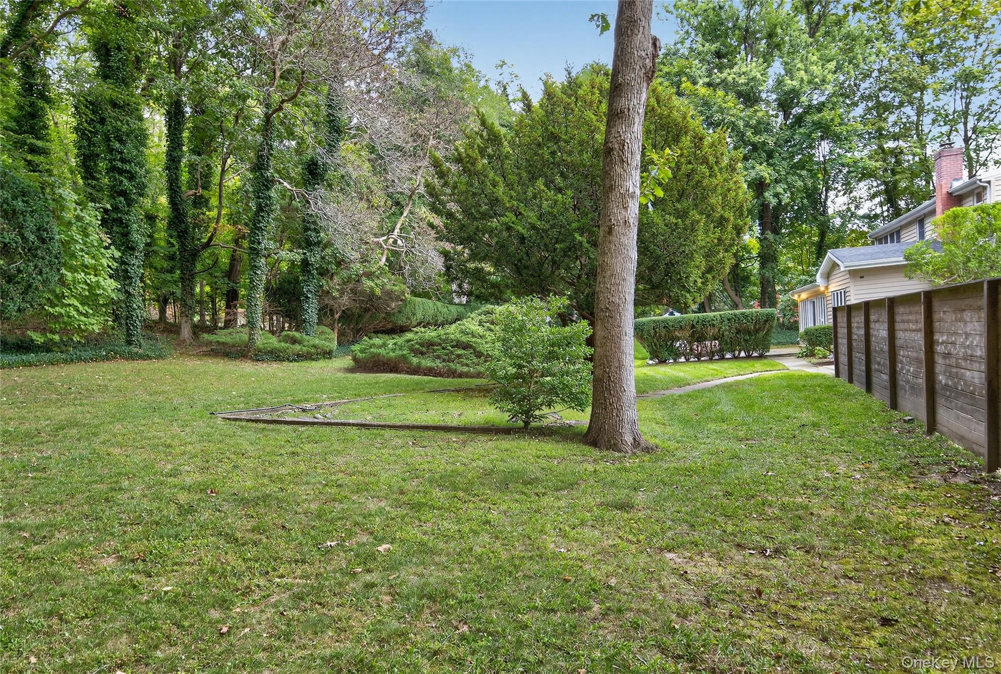  634 Park Avenue, Huntington, NY, 11743 - 物件實景