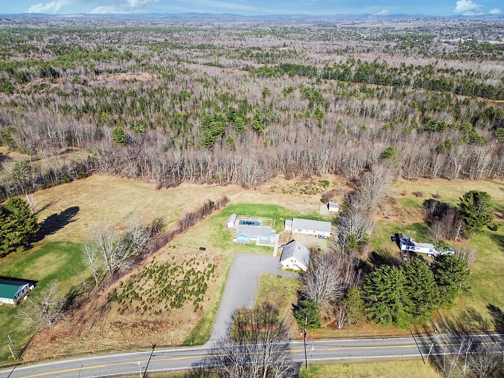 China, Maine, 04358, United States, 6 Bedrooms Bedrooms, ,3 BathroomsBathrooms,Residential,For Sale,1898689