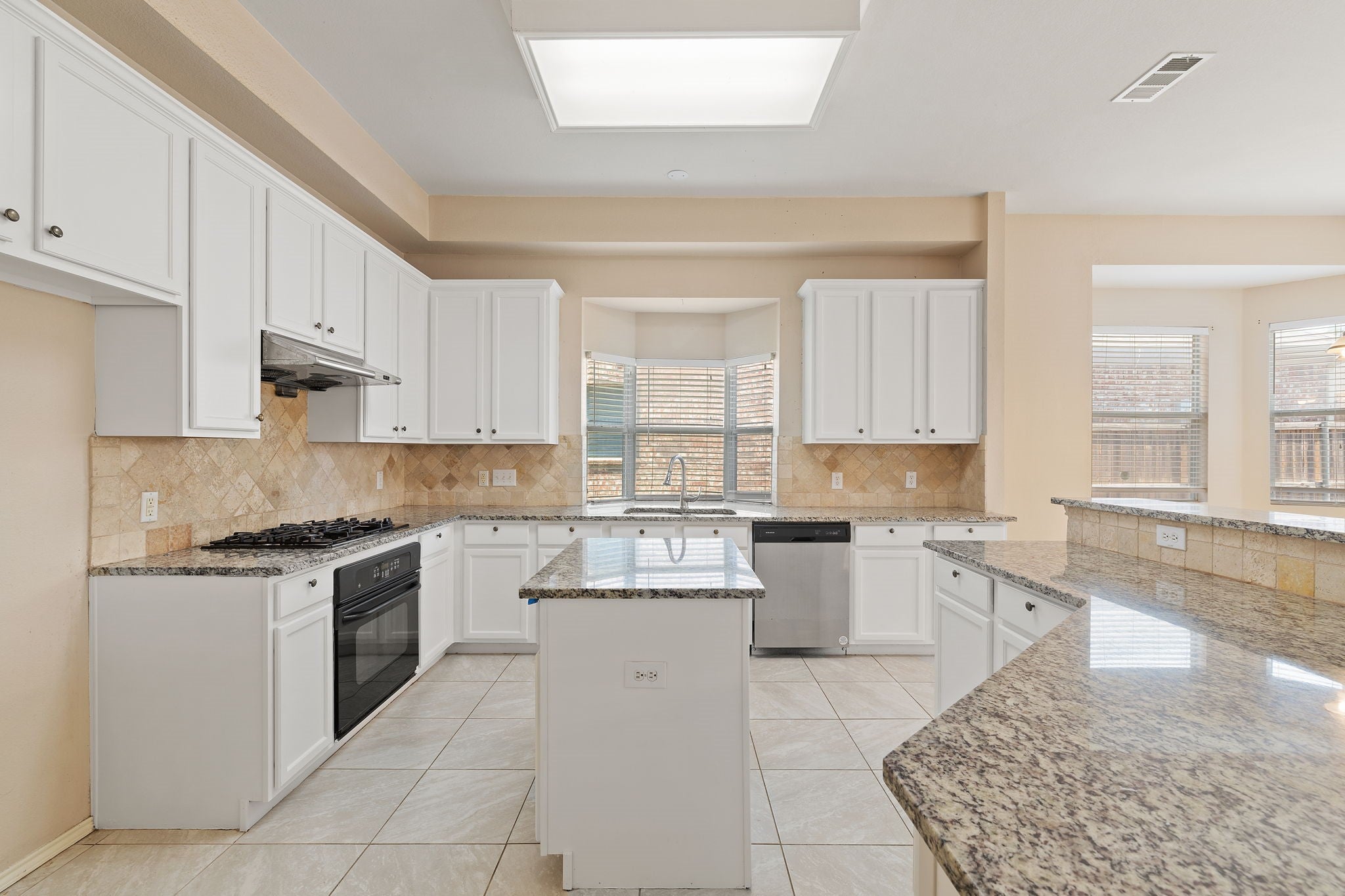 Frisco, Texas, 75035, United States, 5 Bedrooms Bedrooms, ,4 BathroomsBathrooms,Residential,For Sale,1977437