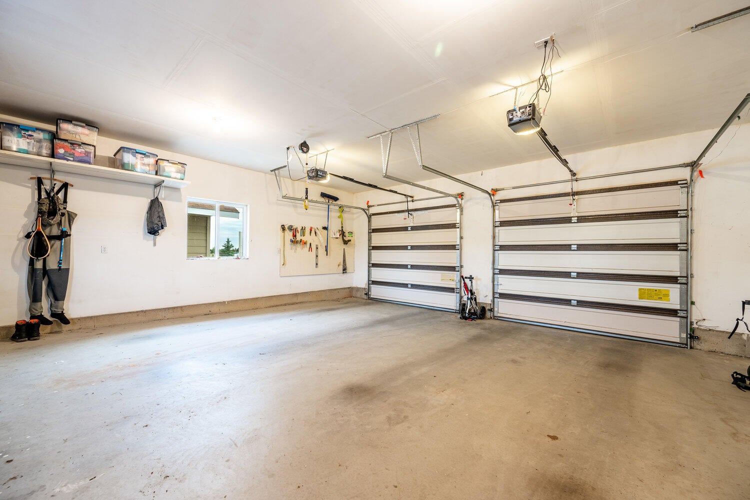 Buffalo, Wyoming, 82834, United States, 3 Bedrooms Bedrooms, ,2 BathroomsBathrooms,Residential,For Sale,1982571