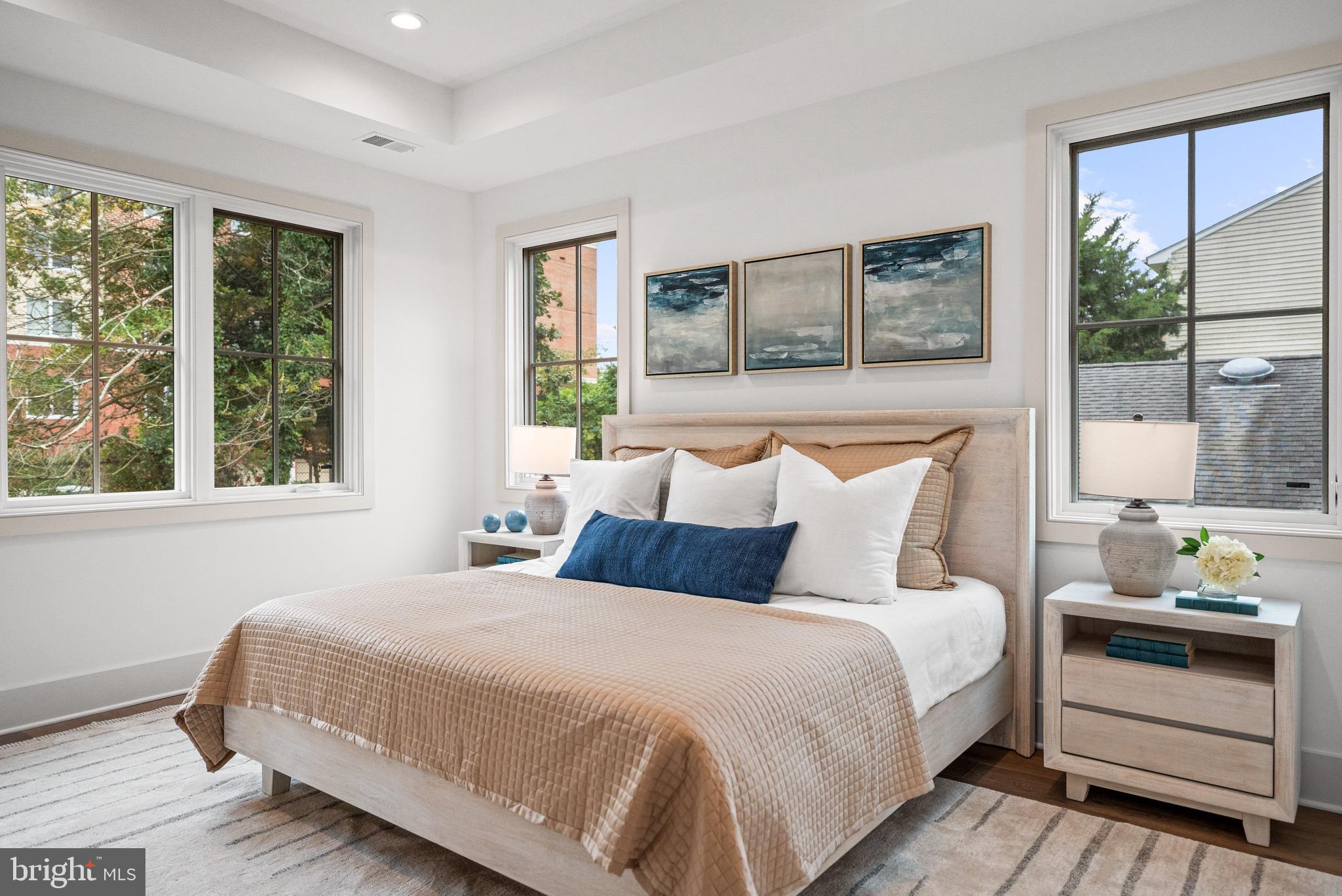 Arlington, Virginia, 22207, United States, 4 Bedrooms Bedrooms, ,5 BathroomsBathrooms,Residential,For Sale,1990203