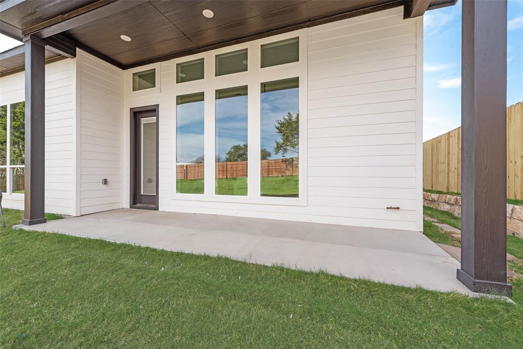 Dallas, Texas, 75232, United States, 4 Bedrooms Bedrooms, ,4 BathroomsBathrooms,Residential,For Sale,2009985