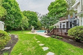 Waltham, Massachusetts, 02451, United States, 4 Bedrooms Bedrooms, ,4 BathroomsBathrooms,Residential,For Sale,1996187