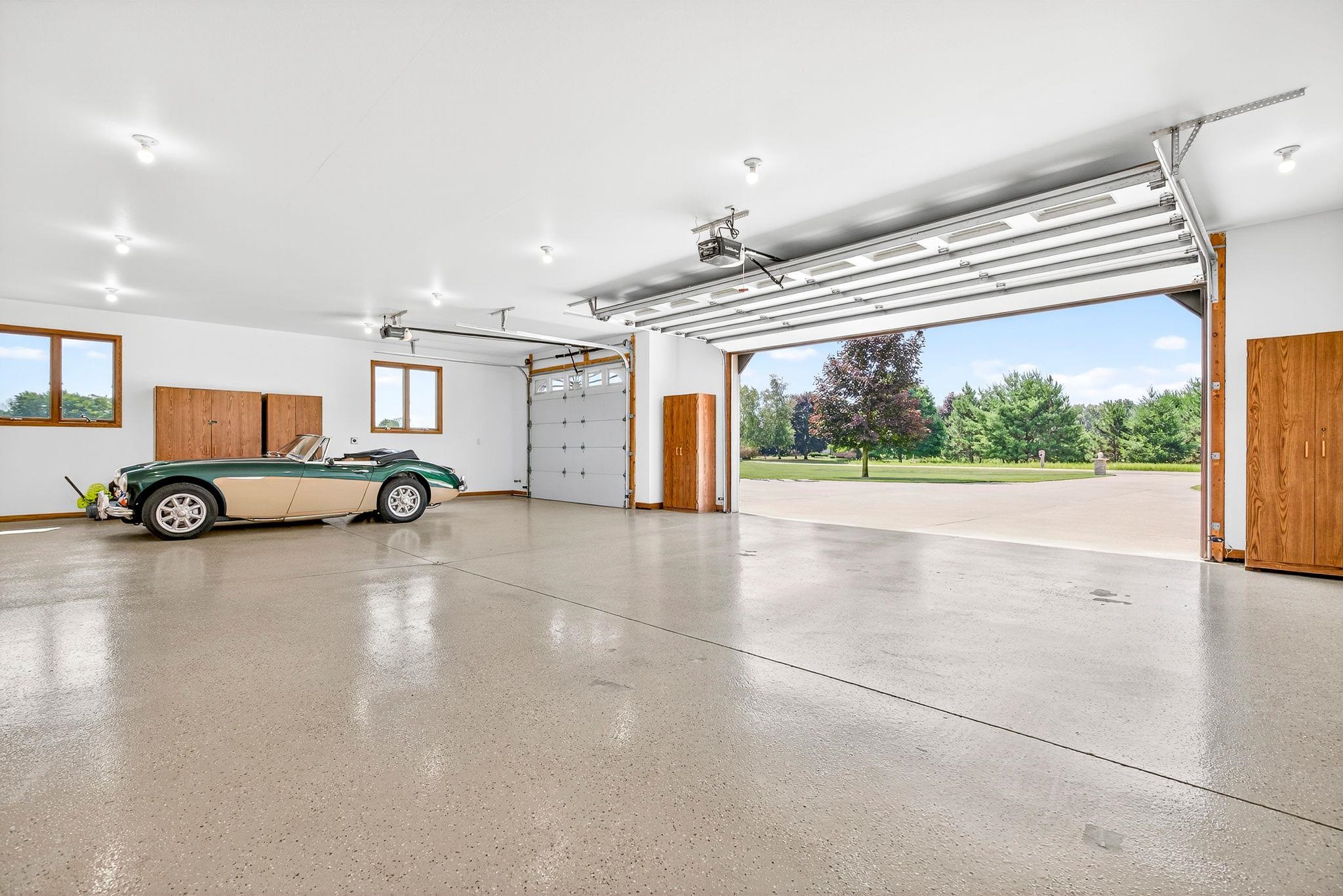 Redgranite, Wisconsin, 54970, United States, 3 Bedrooms Bedrooms, ,3 BathroomsBathrooms,Residential,For Sale,1982577