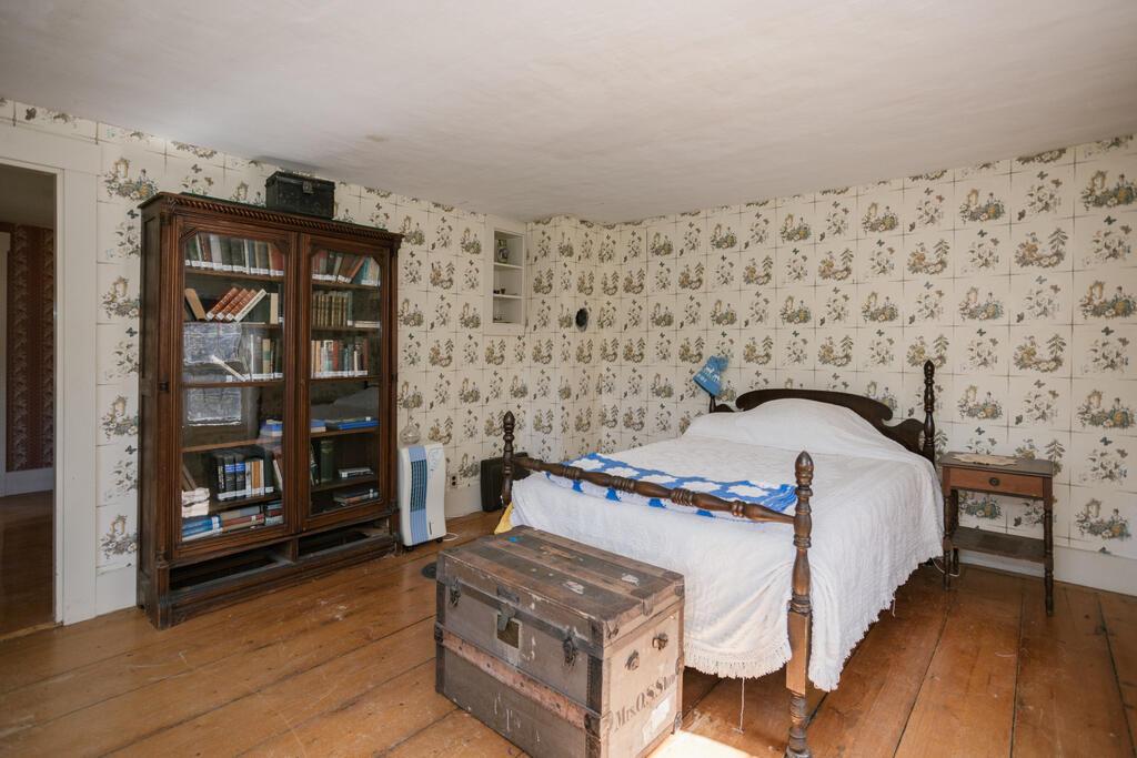 Farmington, Maine, 04938, United States, 5 Bedrooms Bedrooms, ,3 BathroomsBathrooms,Residential,For Sale,1960728