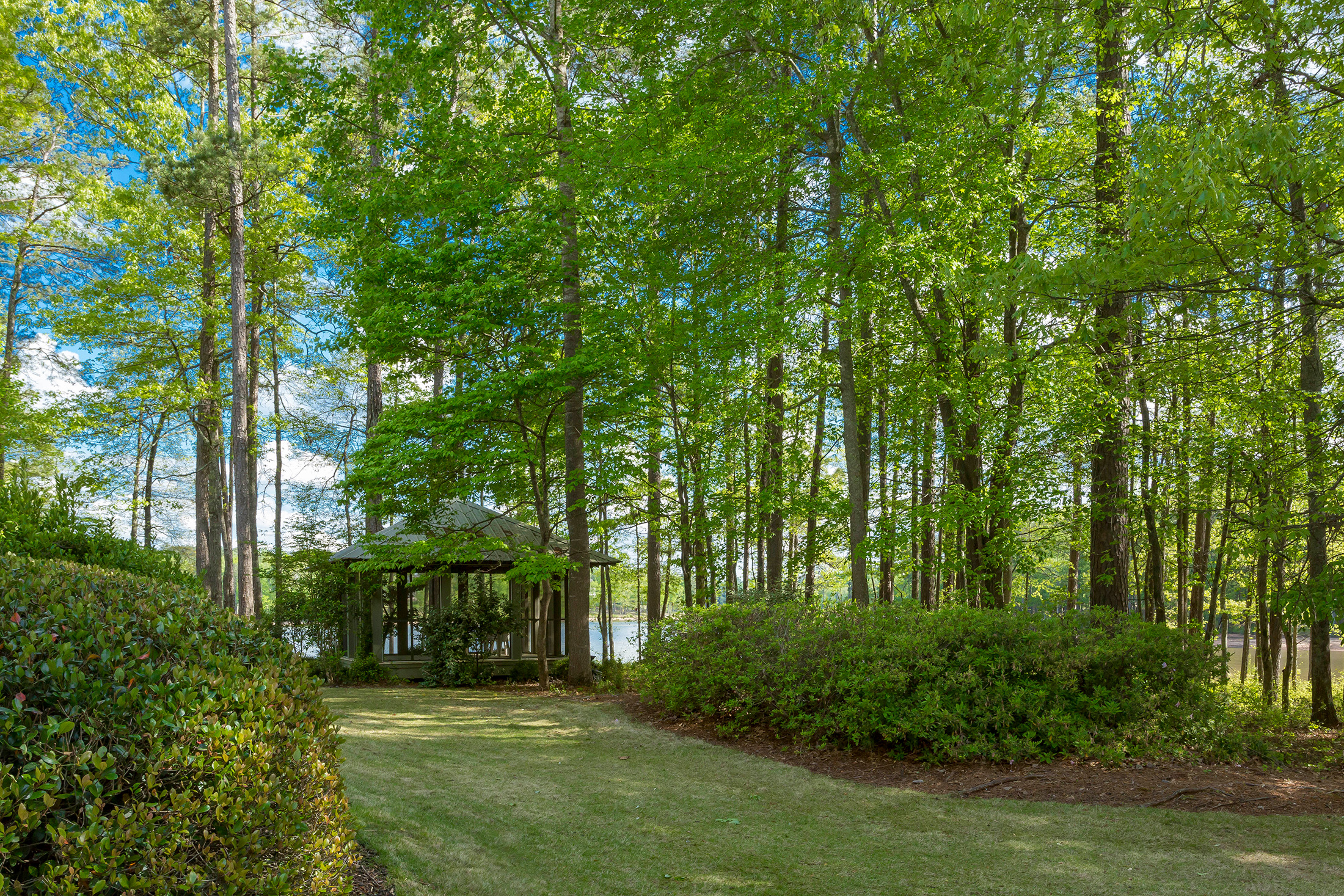  Exceptional Southern Elegance in Peachtree City