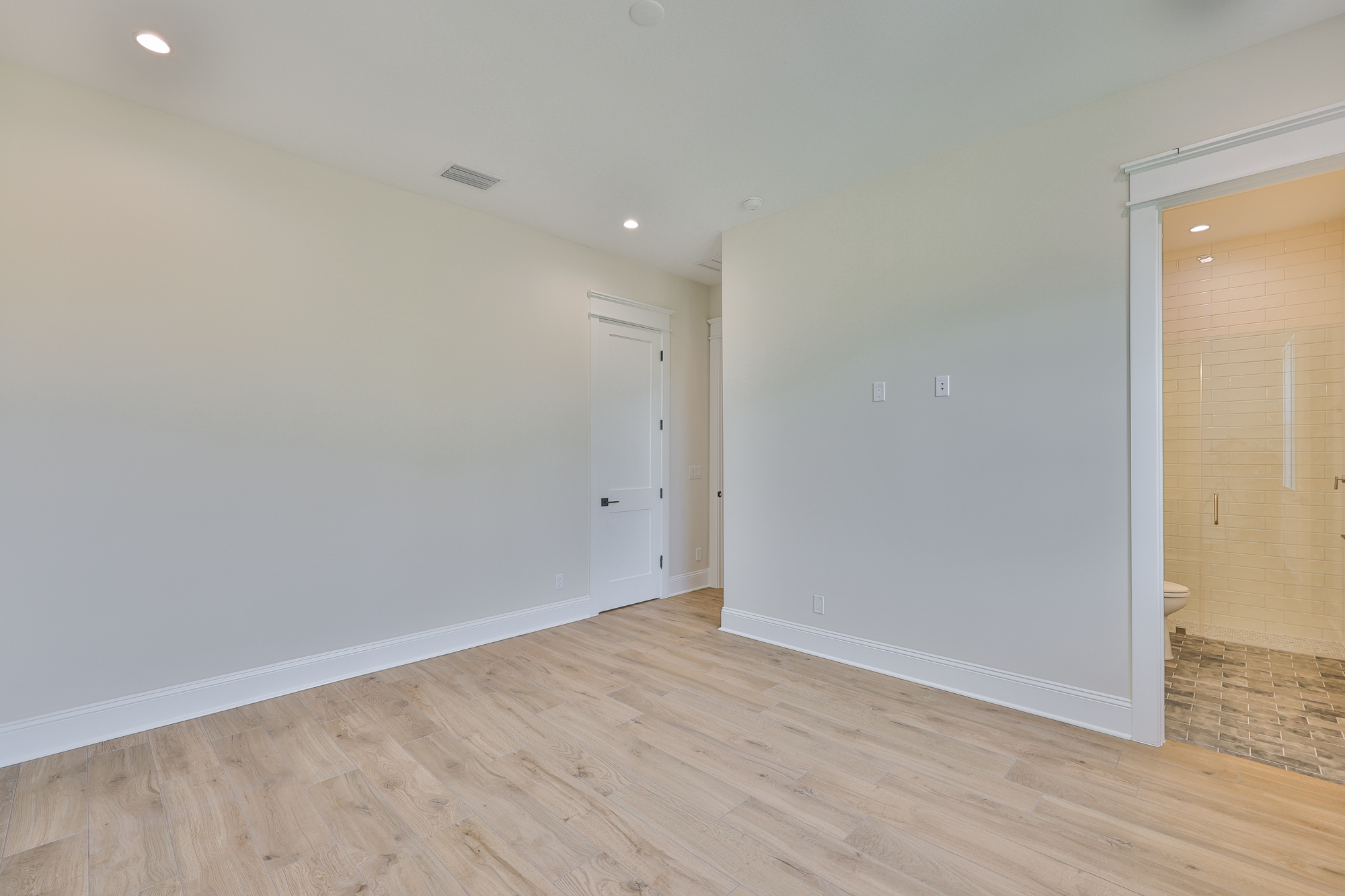 Tampa, Florida, 33629, United States, 5 Bedrooms Bedrooms, ,6 BathroomsBathrooms,Residential,For Sale,1974483