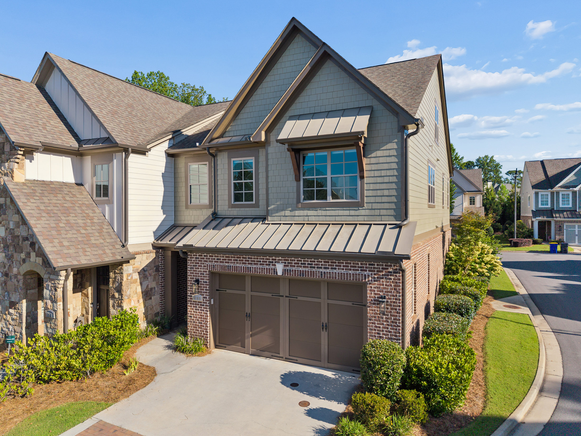  Upgraded Townhome Offers Low Maintenance Living - 物件實景