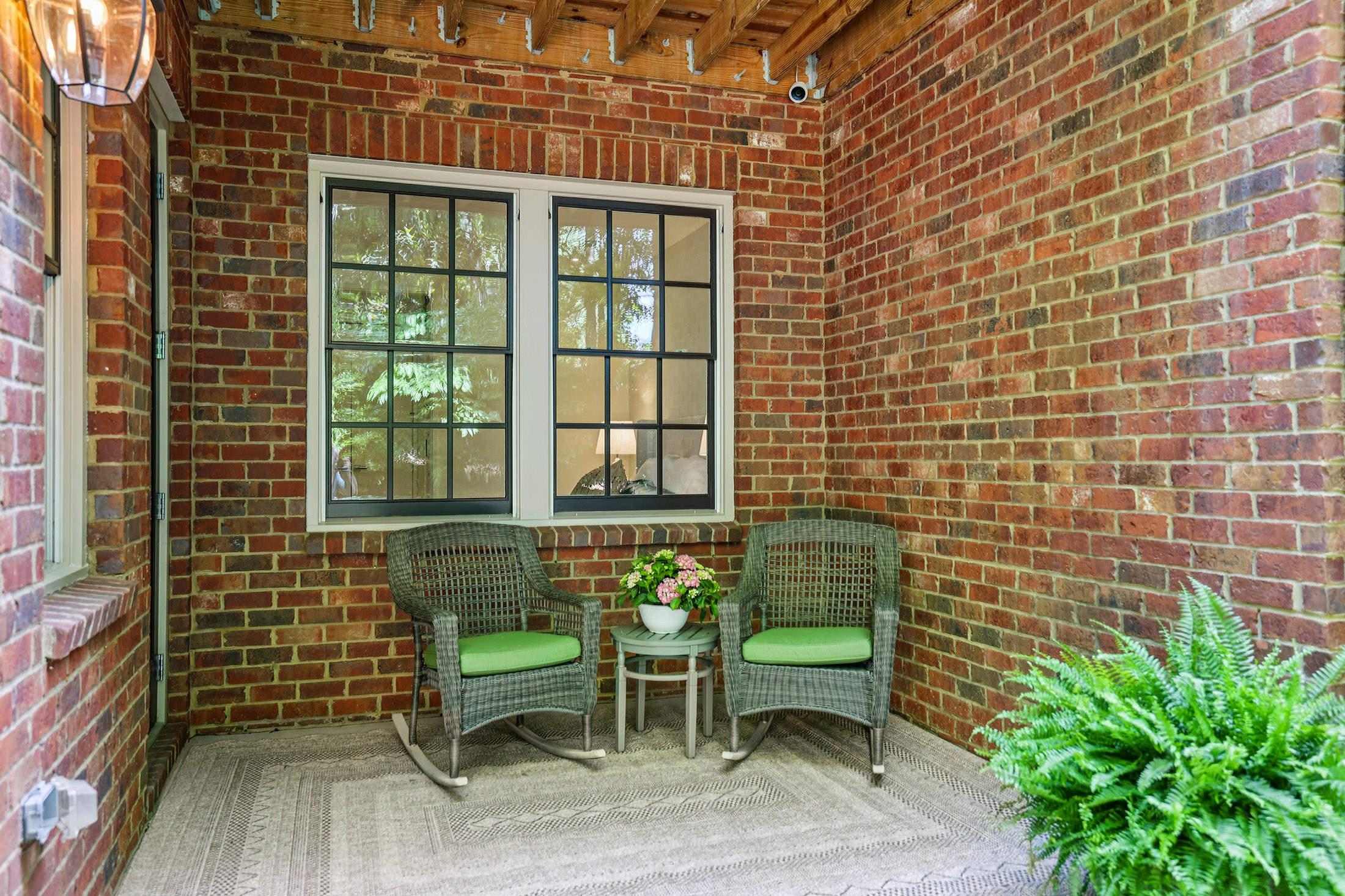  Elegant Brownstone-style Townhome in Gated Community in the Heart of Brookhaven - 物件實景