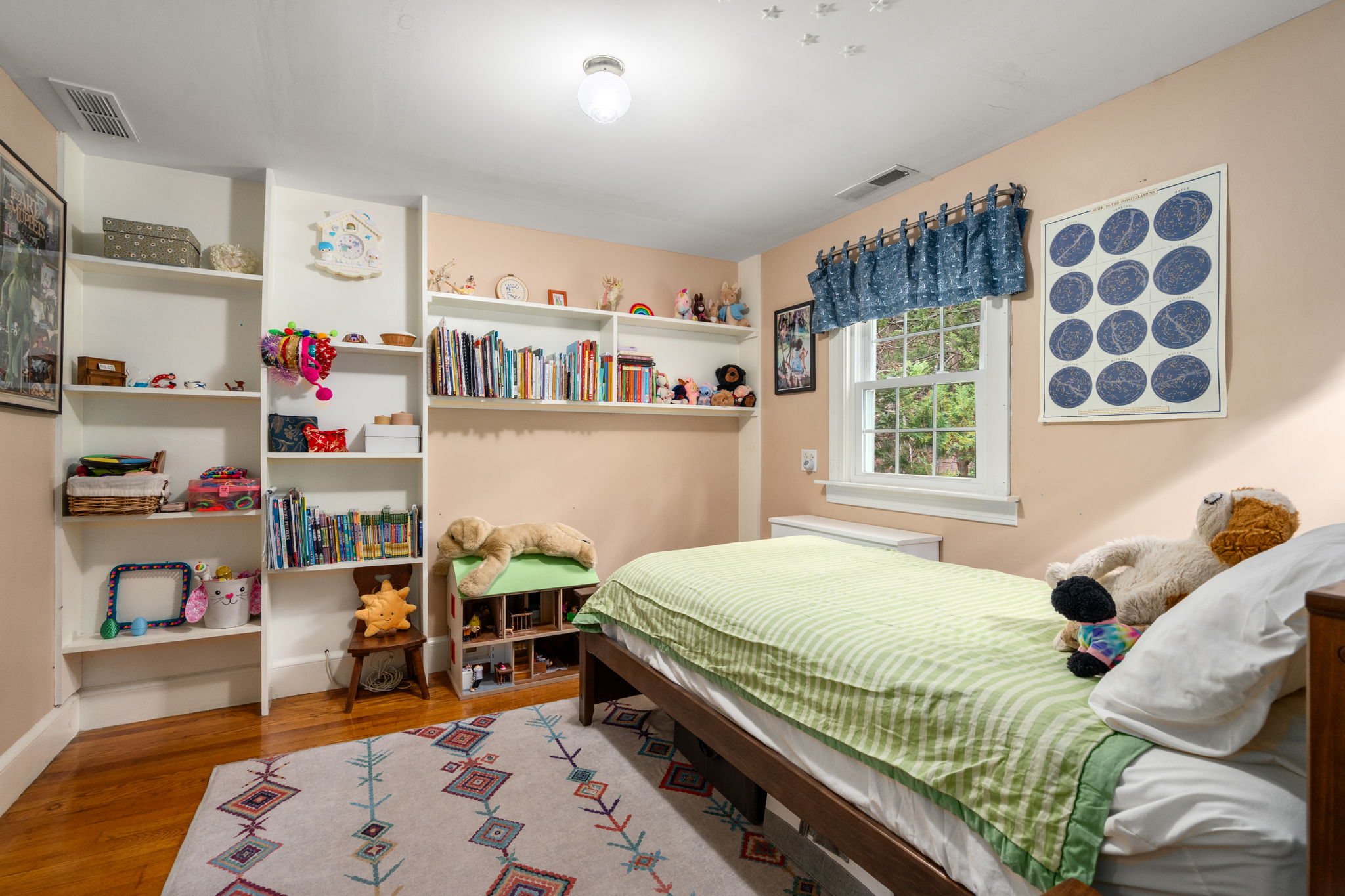  94 Grove Street, Medford, MA, 02155 - 物件實景