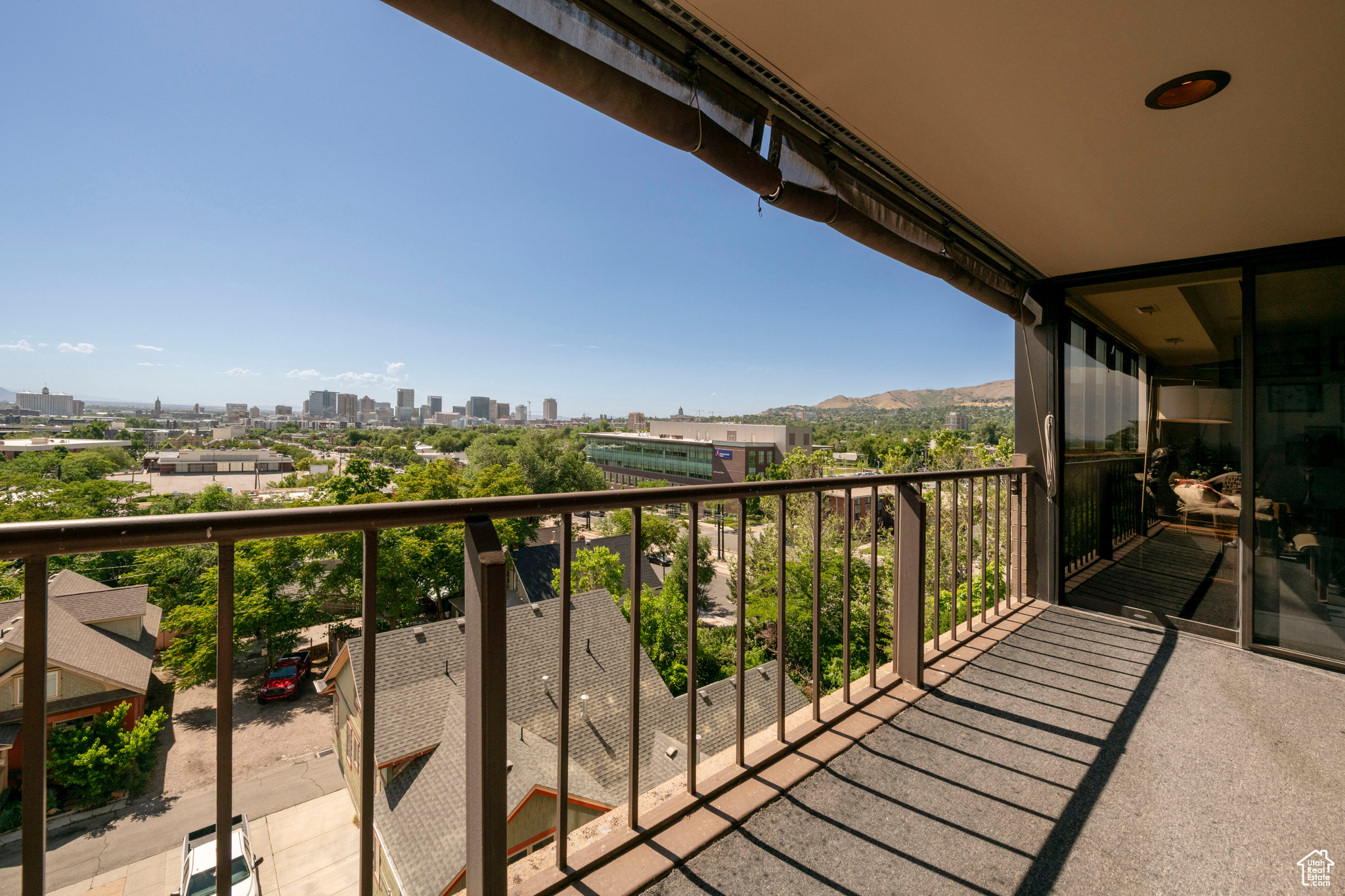 426 S 1000 E Unit 600, Salt Lake City, Utah, 84102, United States, 2 Bedrooms Bedrooms, ,1 BathroomBathrooms,Residential,For Sale,426 S 1000 E Unit 600,1672030