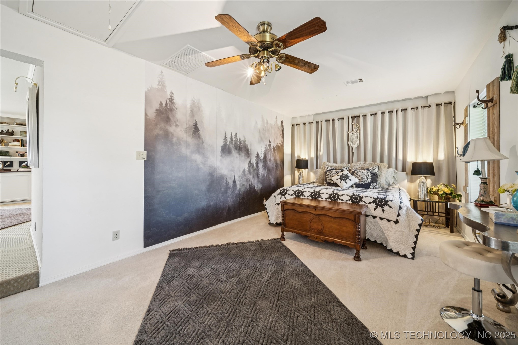 Mounds, Oklahoma, 74047, United States, 4 Bedrooms Bedrooms, ,6 BathroomsBathrooms,Residential,For Sale,1960960