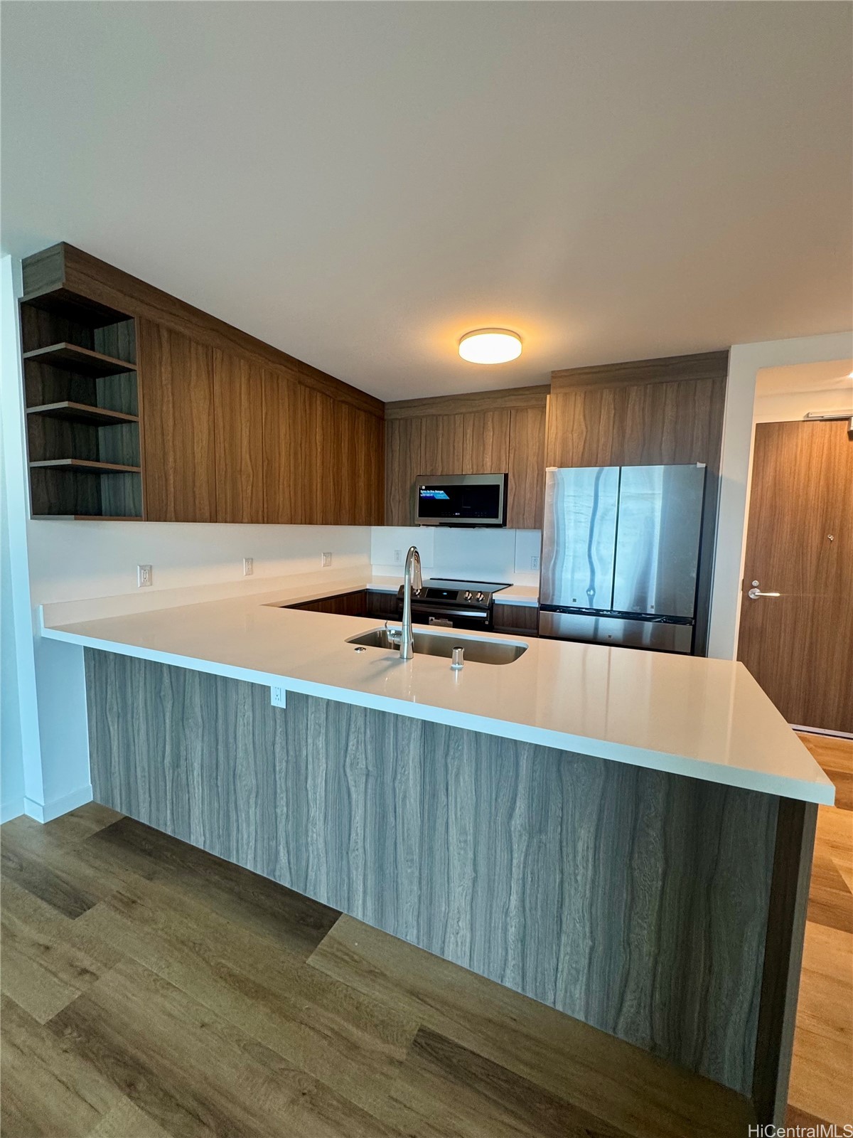 Honolulu, Hawaii, 96814, United States, 2 Bedrooms Bedrooms, ,2 BathroomsBathrooms,Residential,For Sale,1988150