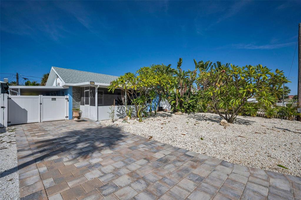St Pete Beach, Florida, 33706, United States, 3 Bedrooms Bedrooms, ,2 BathroomsBathrooms,Residential,For Sale,1992565