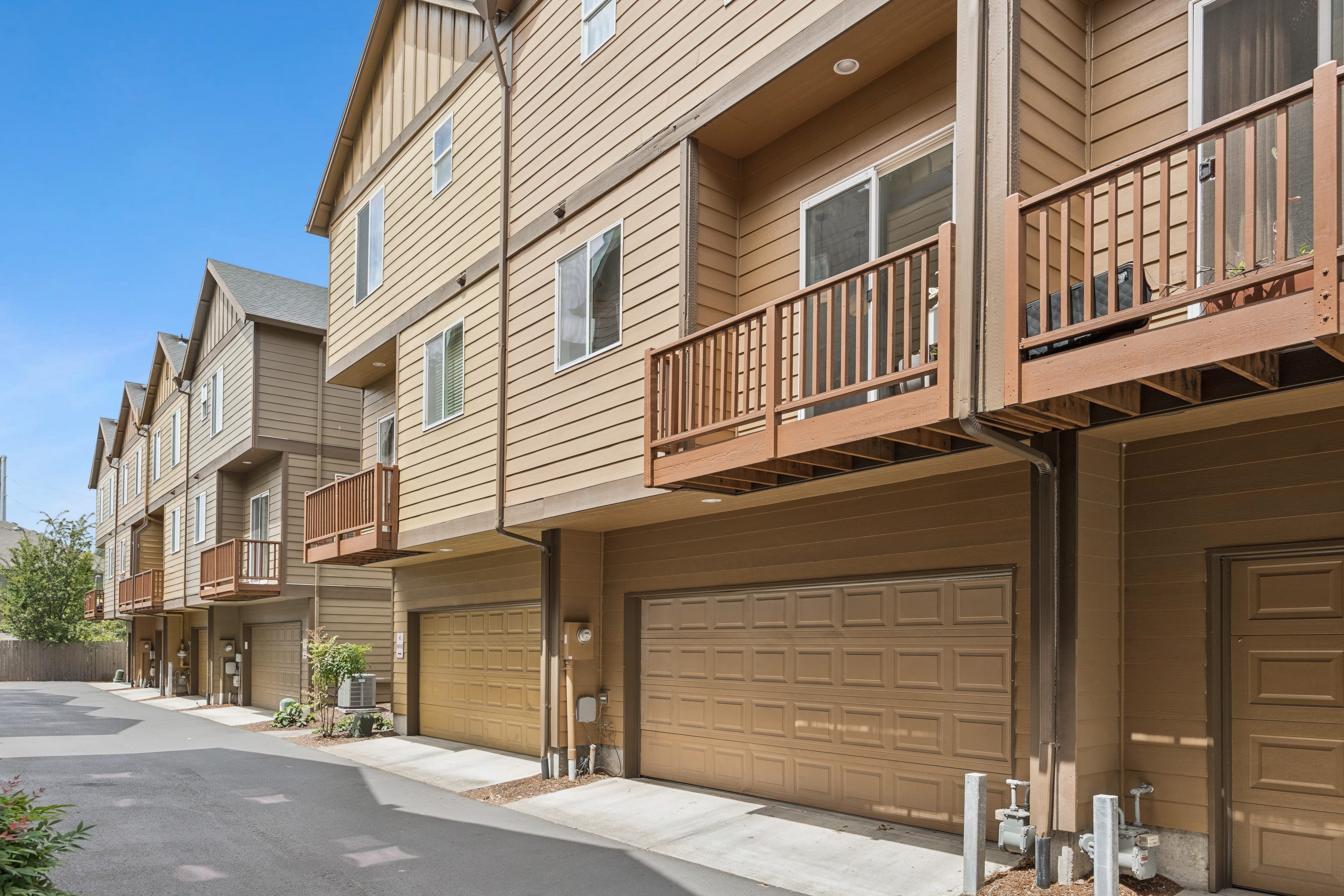  16220 SW BASELINE RD Beaverton, OR 97006 - 物件實景