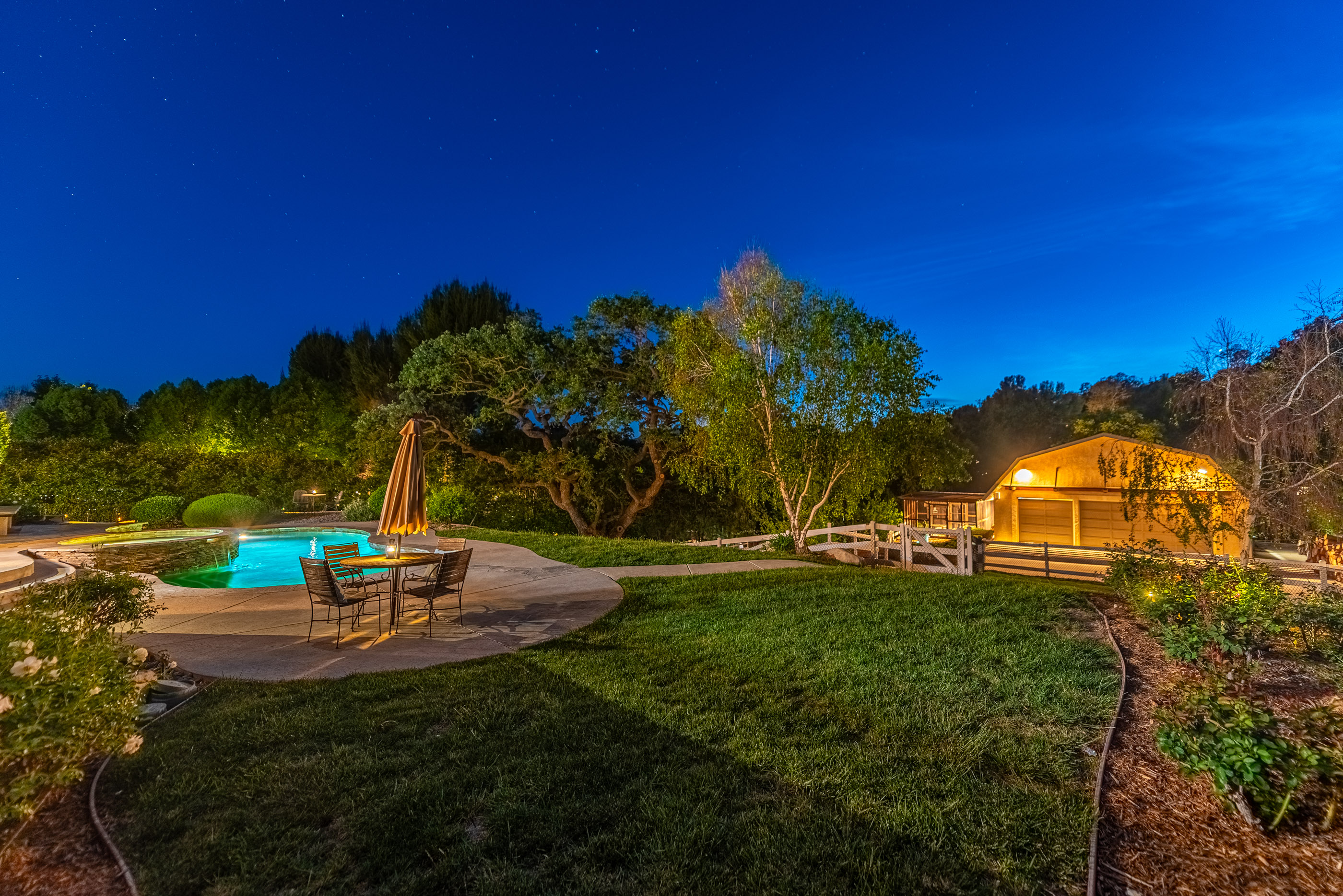  Sprawling Estate in Old Agoura - 物件實景