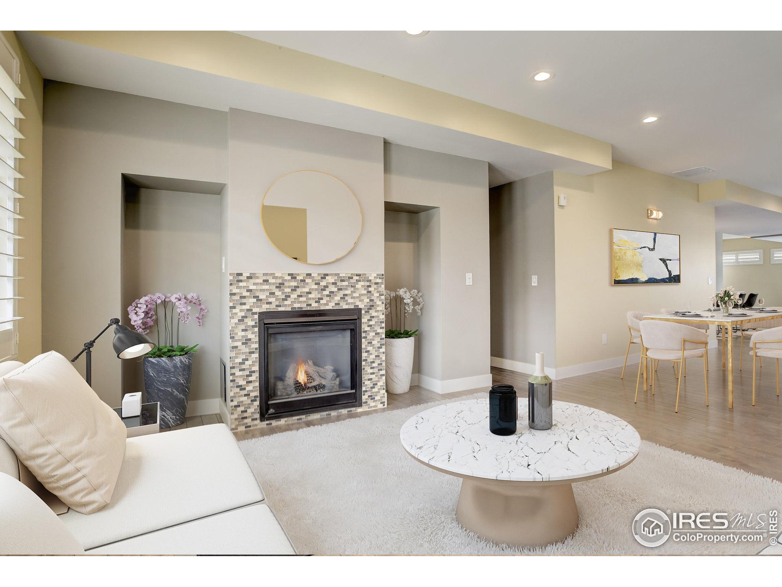Denver, Colorado, 80210, United States, 4 Bedrooms Bedrooms, ,2 BathroomsBathrooms,Residential,For Sale,1950739