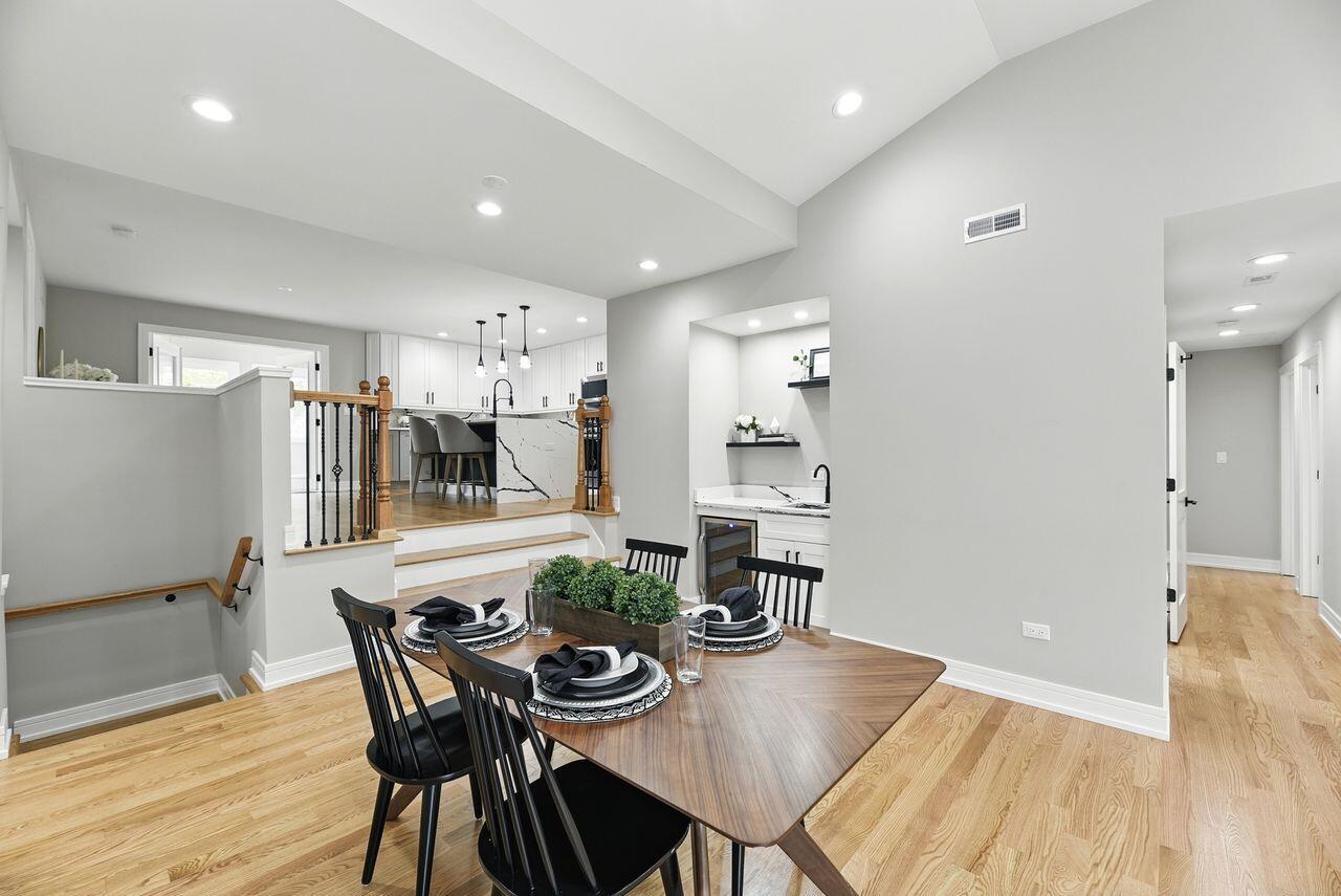 New Buffalo, Michigan, 49117, United States, 4 Bedrooms Bedrooms, ,3 BathroomsBathrooms,Residential,For Sale,1992031