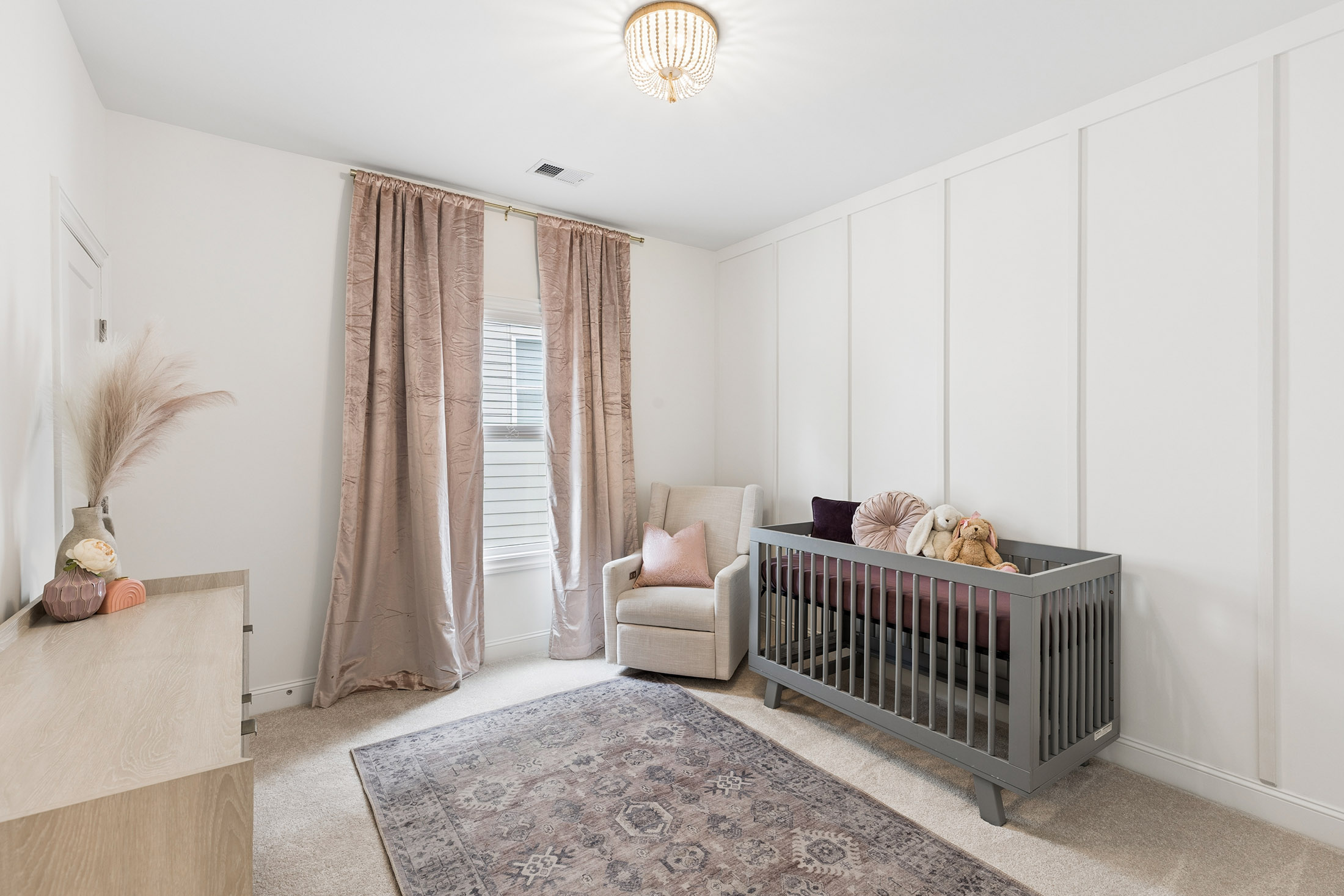  Freshly Updated and Move-in Ready Home in a Prime Westside Location - 物件實景