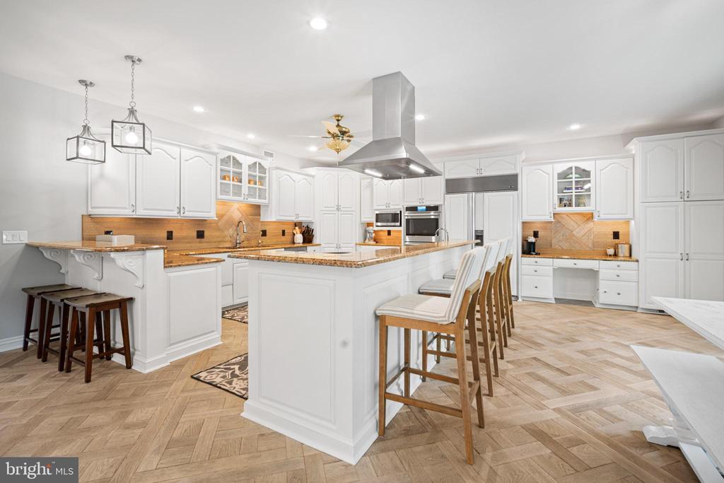Hammonton, New Jersey, 08037, United States, 5 Bedrooms Bedrooms, ,5 BathroomsBathrooms,Residential,For Sale,1834534