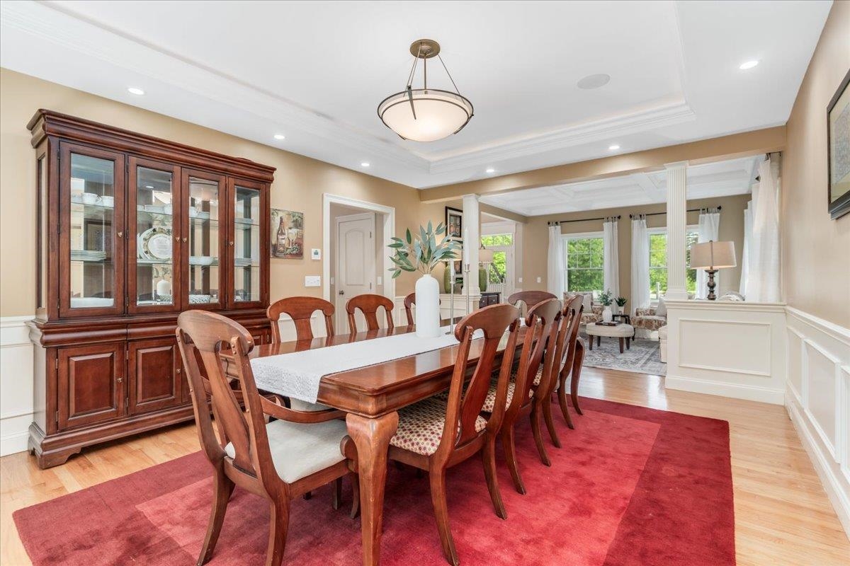 Bedford, New Hampshire, 03110, United States, 4 Bedrooms Bedrooms, ,5 BathroomsBathrooms,Residential,For Sale,1865787