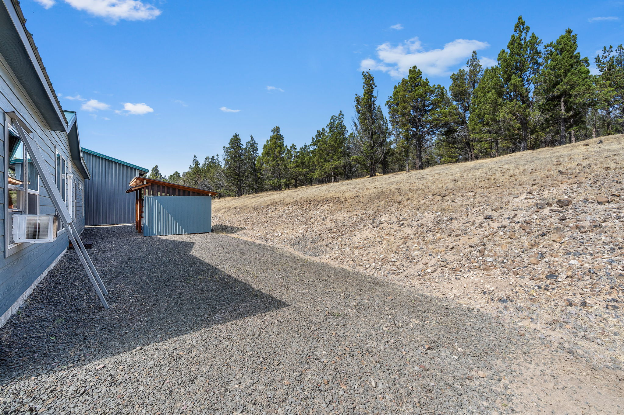 Prineville, Oregon, 97754, United States, 3 Bedrooms Bedrooms, ,2 BathroomsBathrooms,Residential,For Sale,1941697