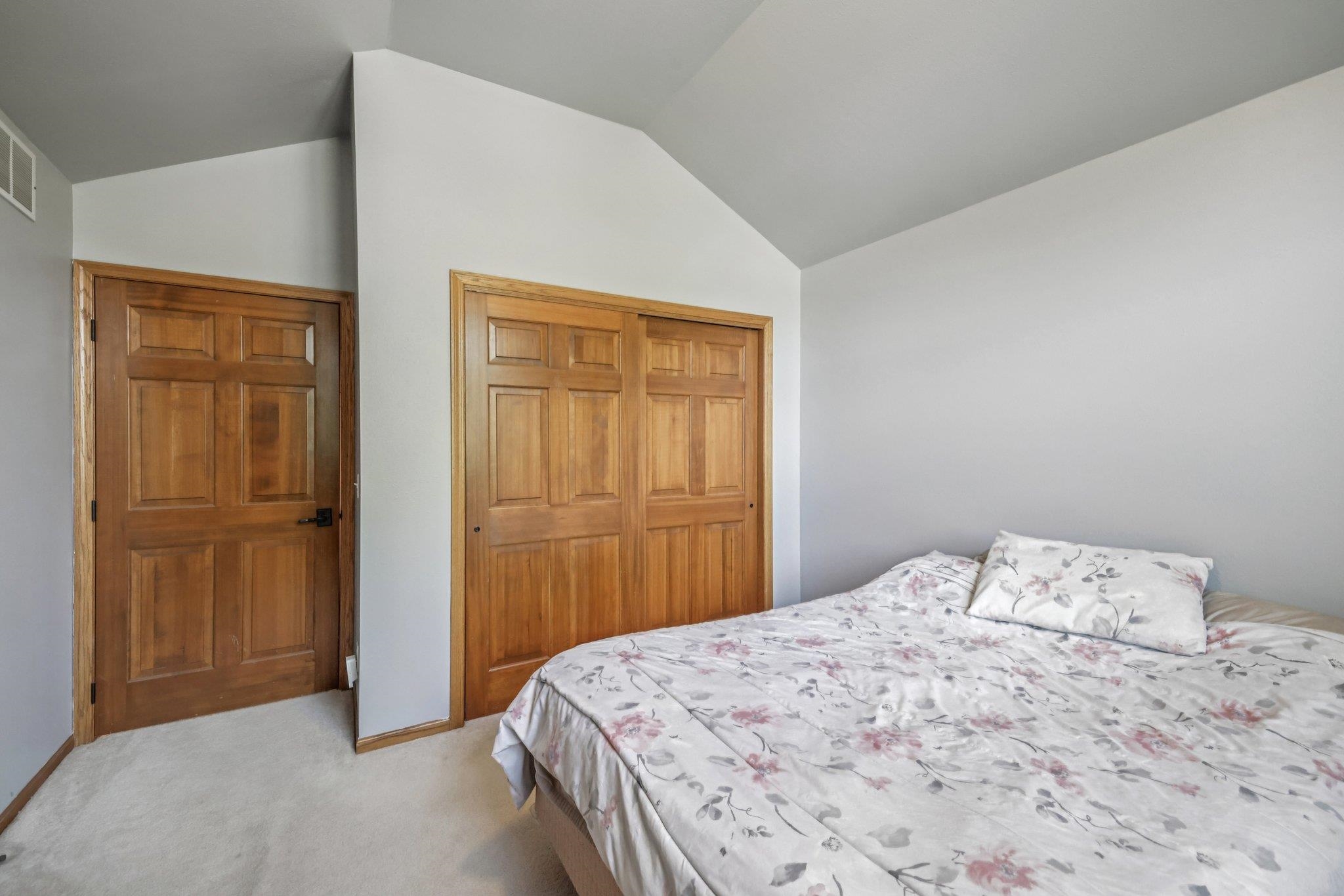 Portage, Wisconsin, 53901, United States, 4 Bedrooms Bedrooms, ,5 BathroomsBathrooms,Residential,For Sale,1976177