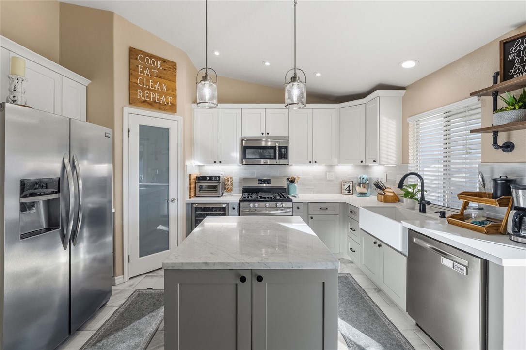 Winchester, California, 92596, United States, 3 Bedrooms Bedrooms, ,2 BathroomsBathrooms,Residential,For Sale,2010762