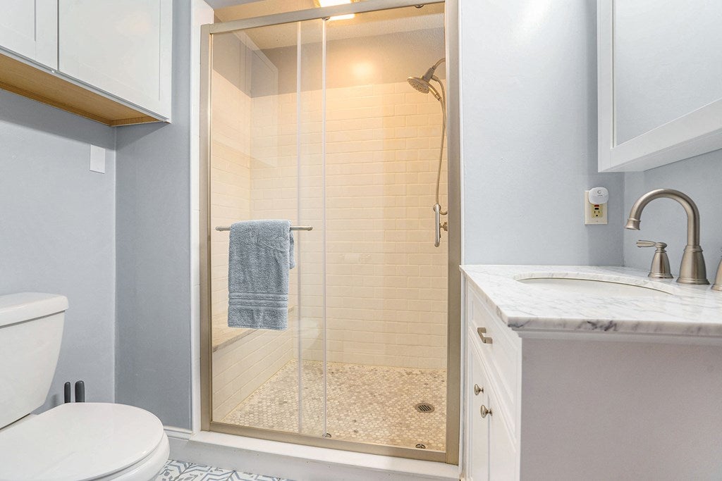 Blue Ridge, Georgia, 30513, United States, 3 Bedrooms Bedrooms, ,3 BathroomsBathrooms,Residential,For Sale,1969723