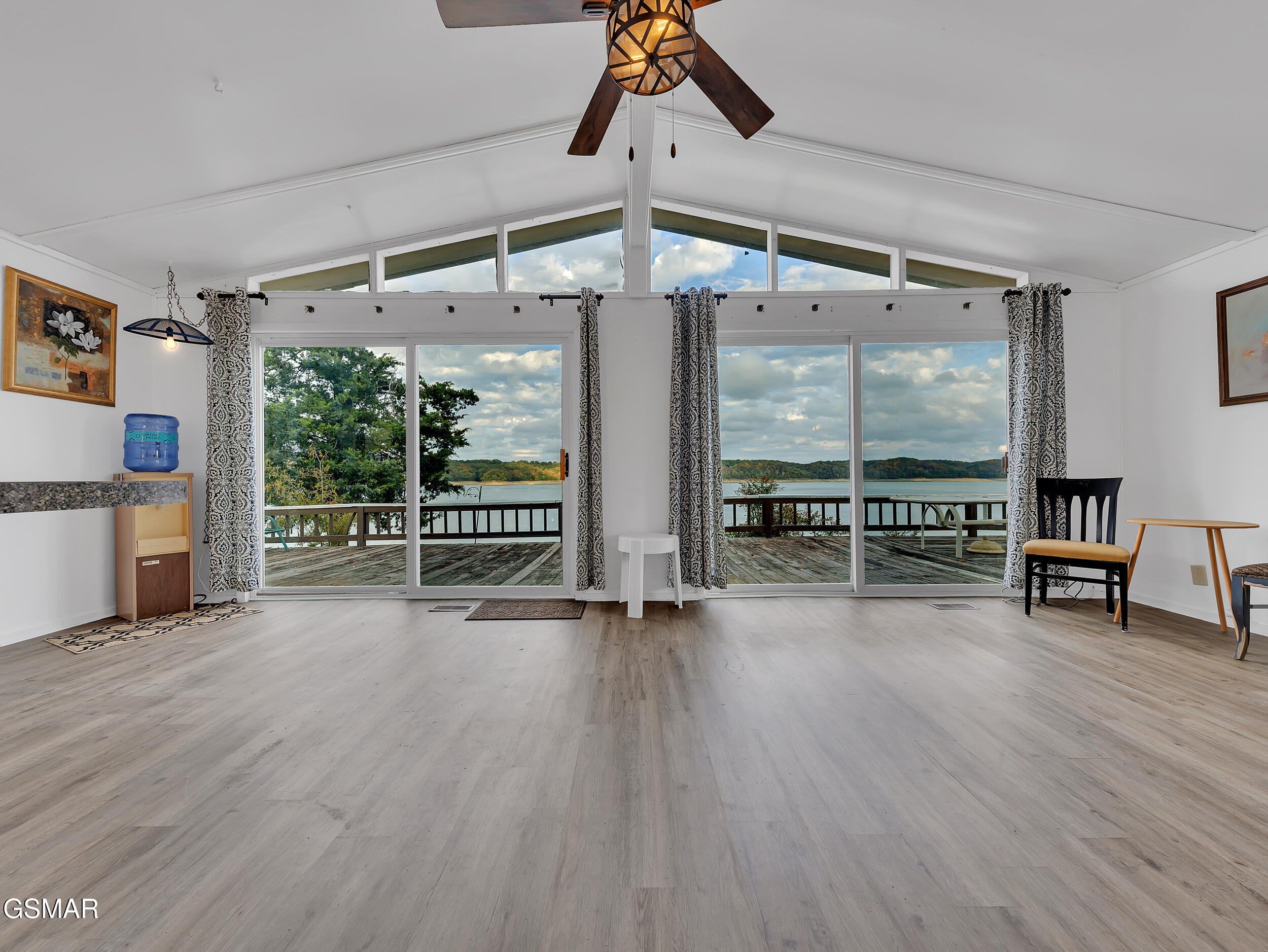 Dandridge, Tennessee, 37725, United States, 3 Bedrooms Bedrooms, ,1 BathroomBathrooms,Residential,For Sale,1973738