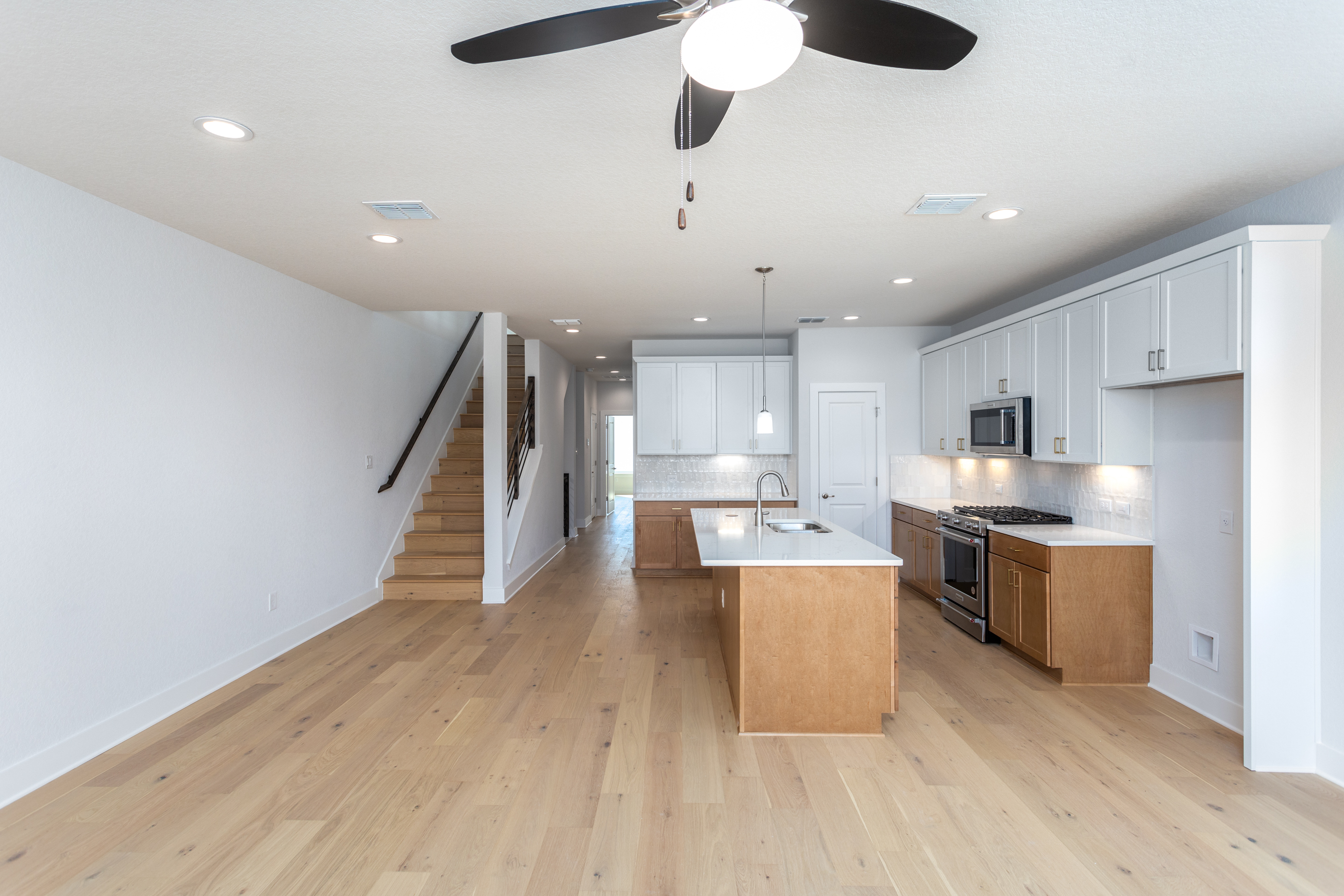  Upscale Living in the Heart of Lavaca - 物件實景