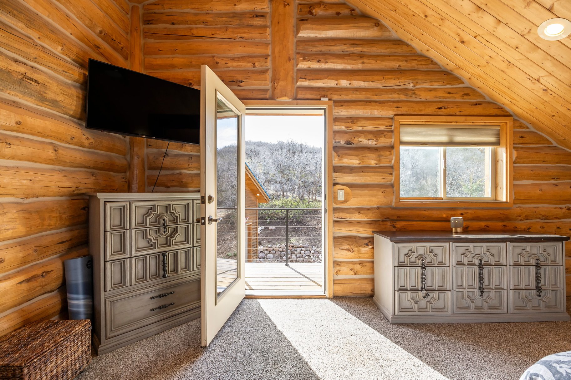  Modernized Timberlakes Cabin Home - 物件實景
