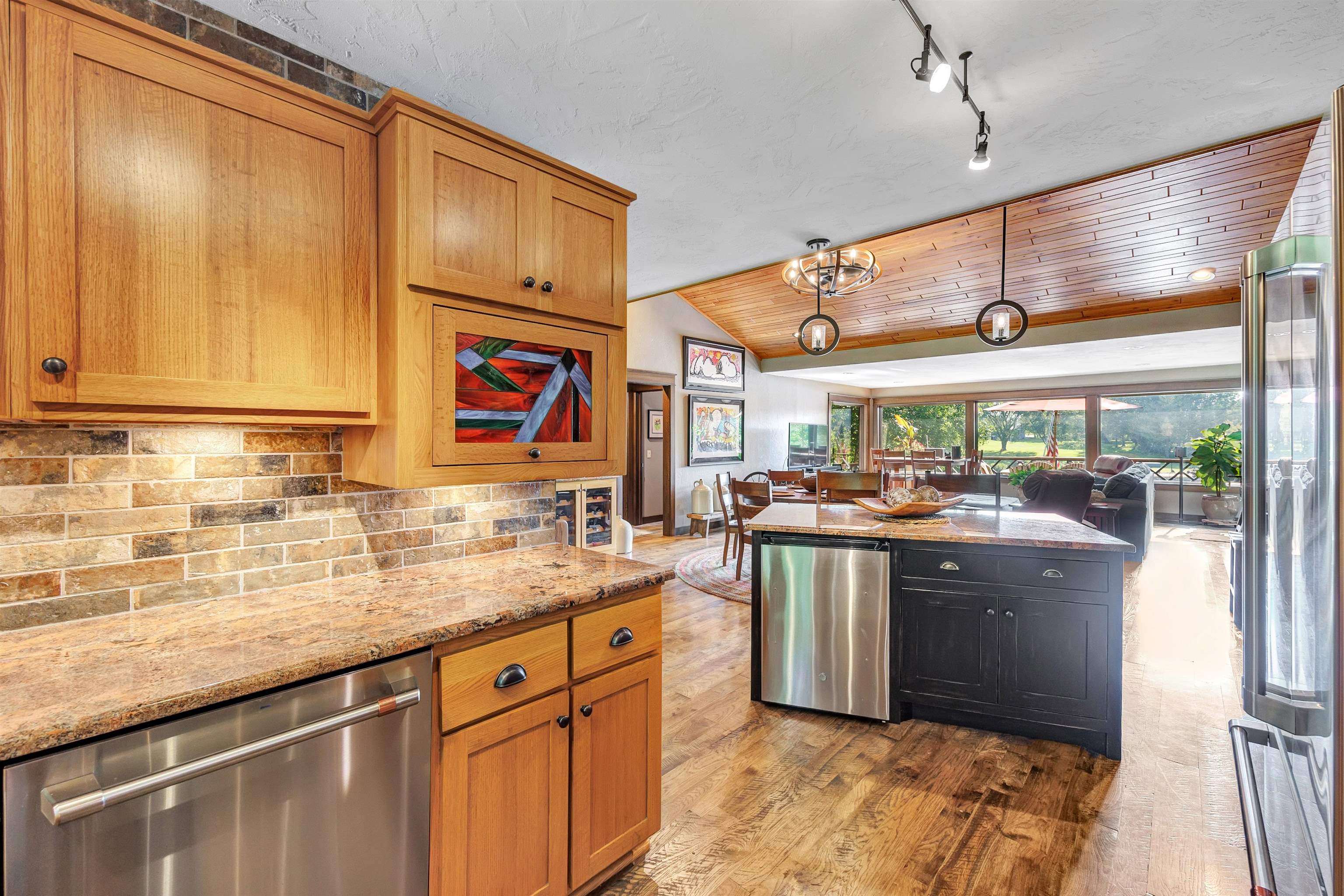 SHAWANO, Wisconsin, 54166, United States, 5 Bedrooms Bedrooms, ,3 BathroomsBathrooms,Residential,For Sale,1912460