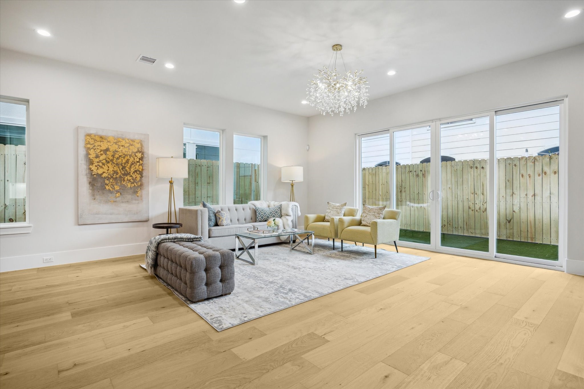  902 Knox Street A - 物件實景